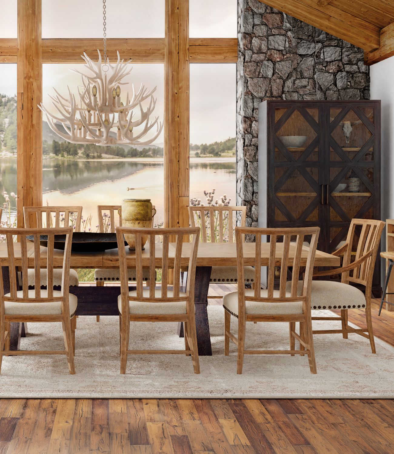 Hooker Big Sky Dining