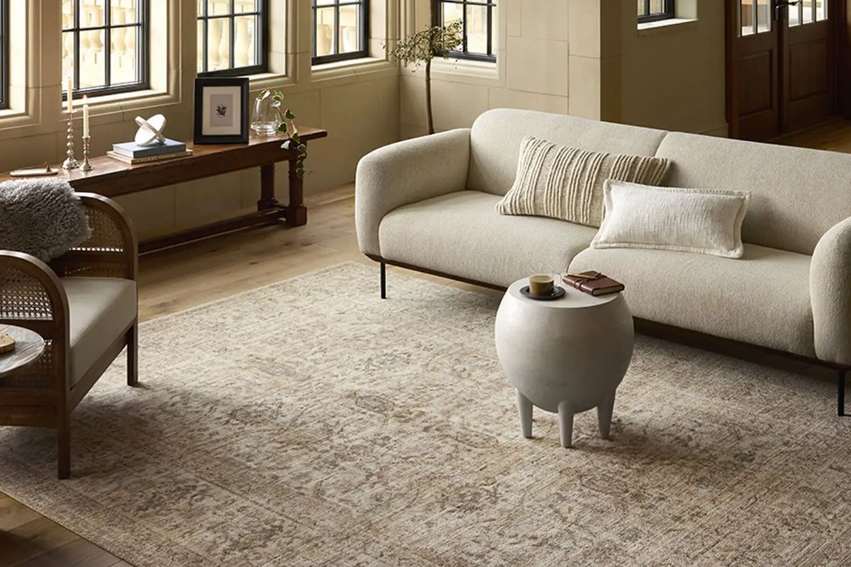 Heritage HER04 Collection Rug by Loloi