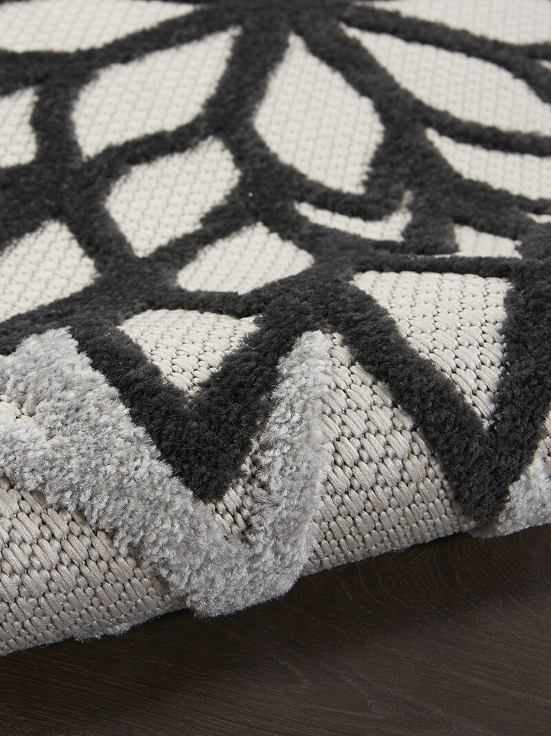 Aloha ALH05 Black/White 3' x 5' Rug