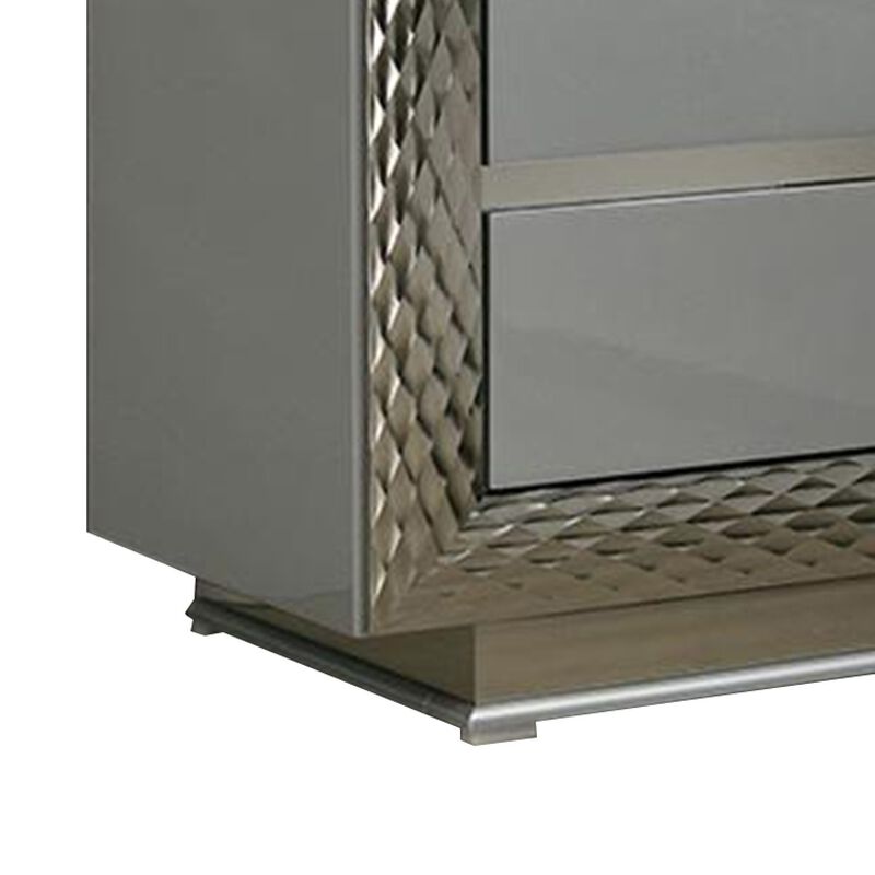 3pc King Bedroom Set, Gray, Silver Wood, 2 Nightstands image number 6