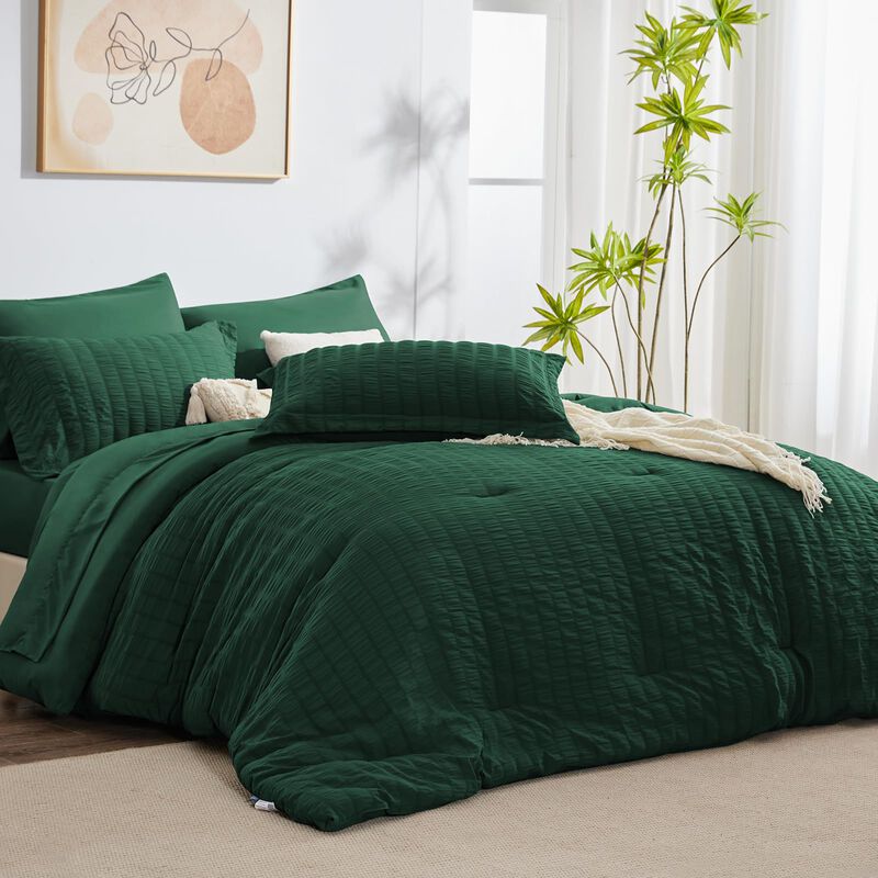 CozyLux Queen Seersucker Comforter Set with Sheets Emerald Green Bed in a Bag 7-Pieces All Season Bedding Sets with Comforter, P
