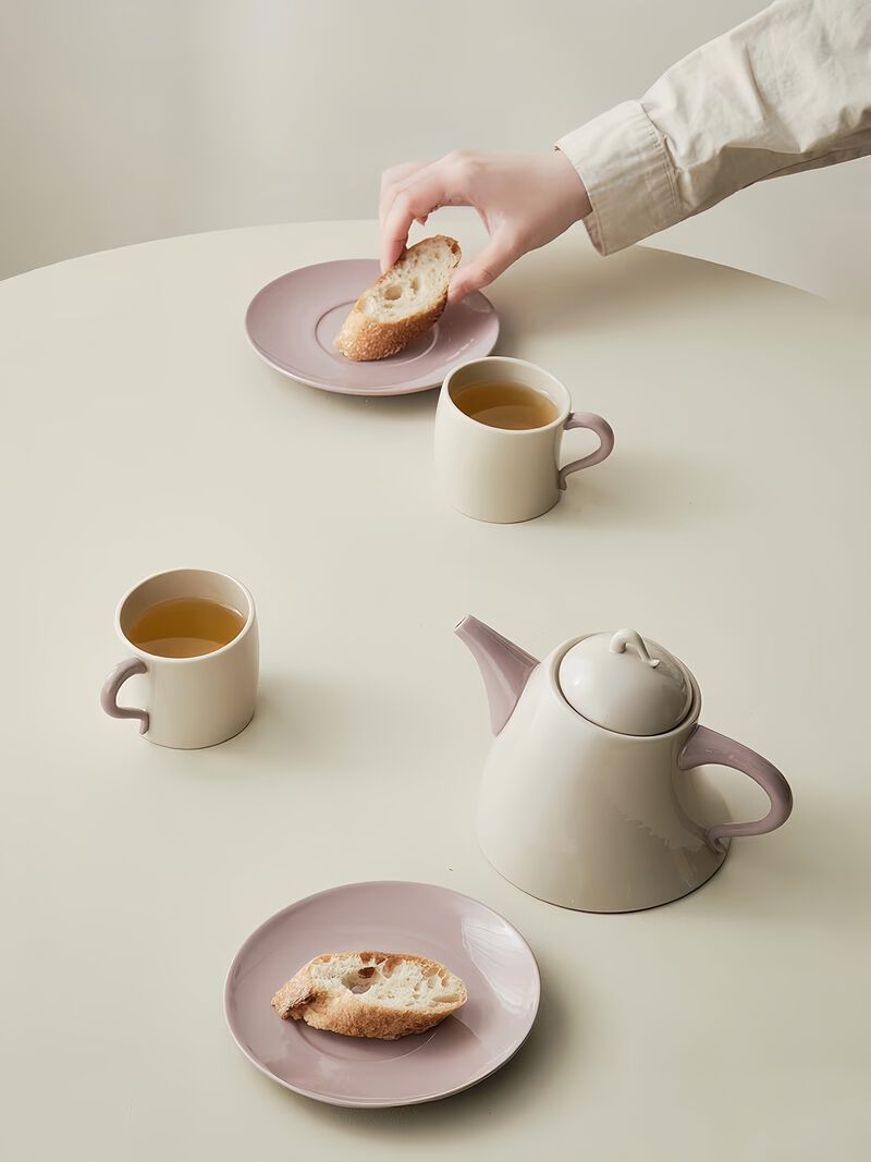 Postmodern Wiggle Ceramic Tea Set of 5 with 1 Teapot 2 Mugs & 2 Saucers image number 4