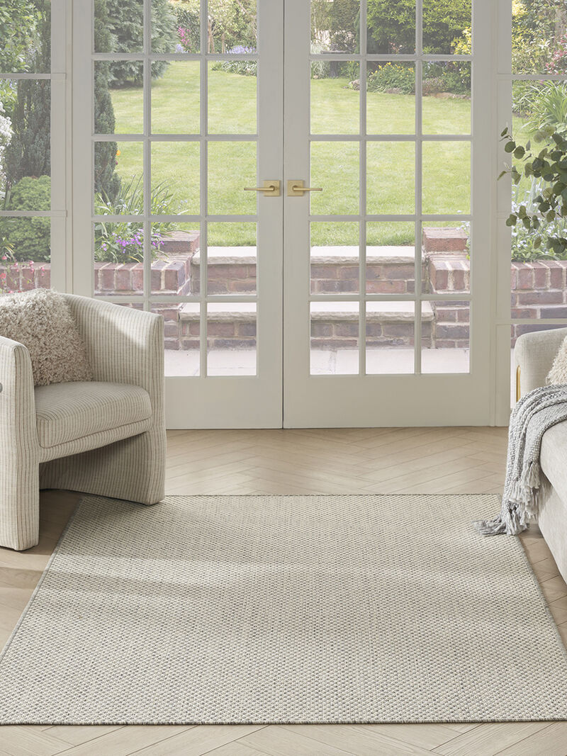 Courtyard COU01 Ivory/Silver 6' x 9' Rug