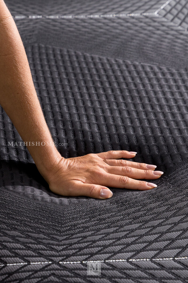 Qube Fusion King Mattress image number 8