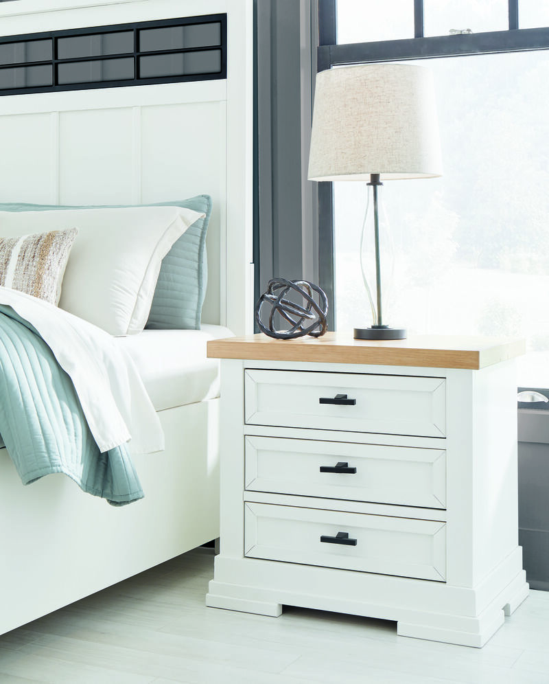Ashbryn Nightstand