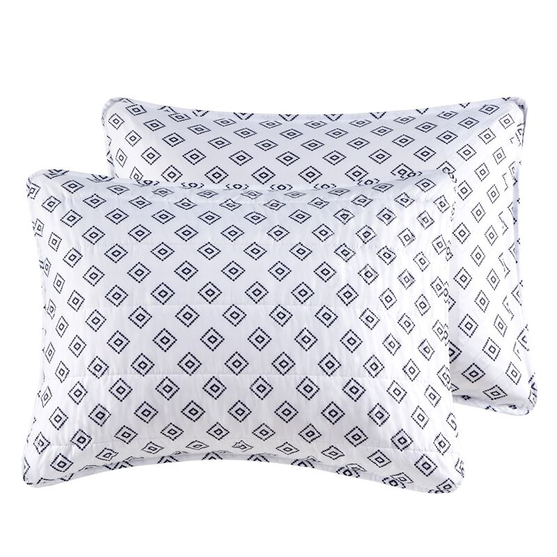 Gracie Mills Johnny Adaptable Beauty Reversible Comforter Collection