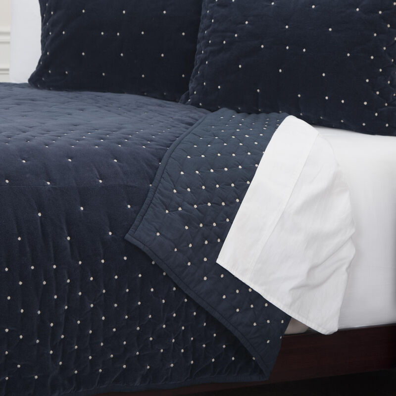 Cotton Down Alternative Comforter with Polka Dots – 300 Thread Count, Cozy, Breathable, Machine Washable Bedding