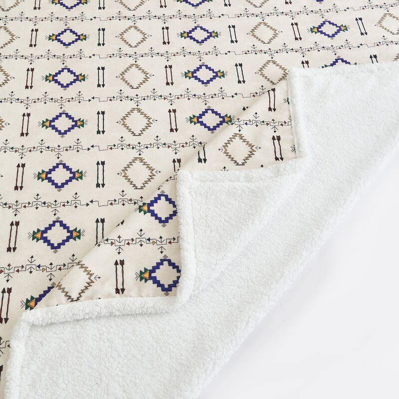 Arrow Campfire Sherpa Throw Blanket image number 2