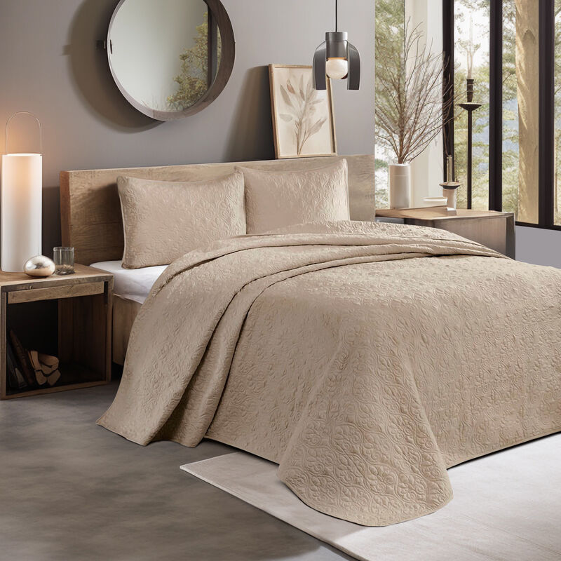 Gracie Mills Sandy Reversible Bedspread Set with Classic Stitch Pattern