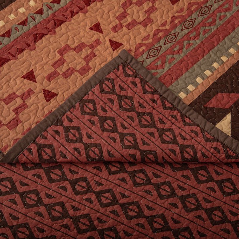 Broken Arrow Reversible Twin Quilt Set image number 3
