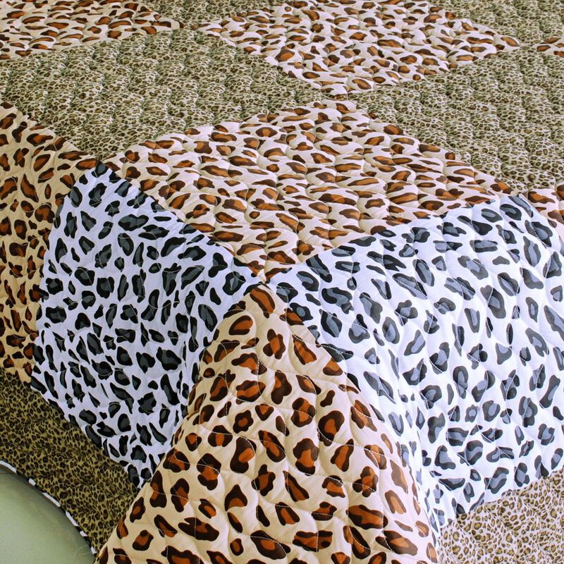 Leopard Pattern 3 Piece Cotton Quilt Set Soft Quilted Bedroom Bedding image number 2