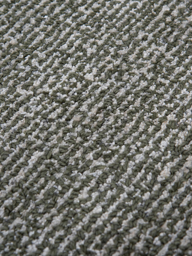 Cosgrove CSG101 2'6" x 8' Runner Rug image number 3