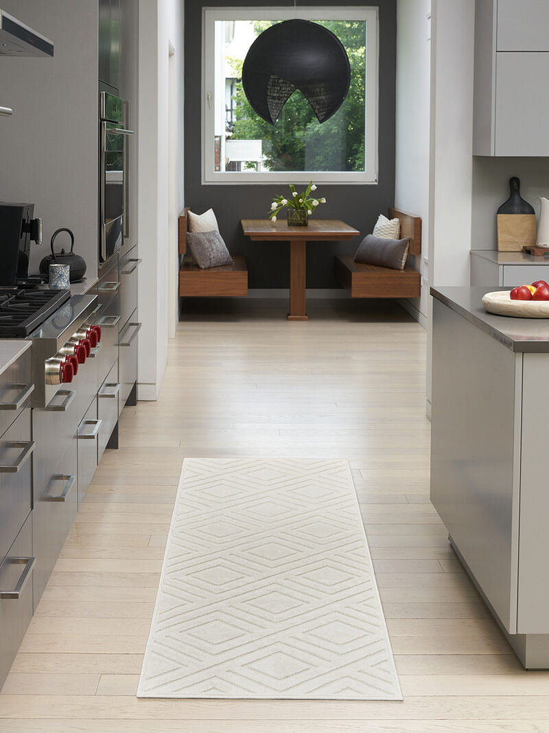 Care Free CAF03 Ivory 2' x 6' Rug