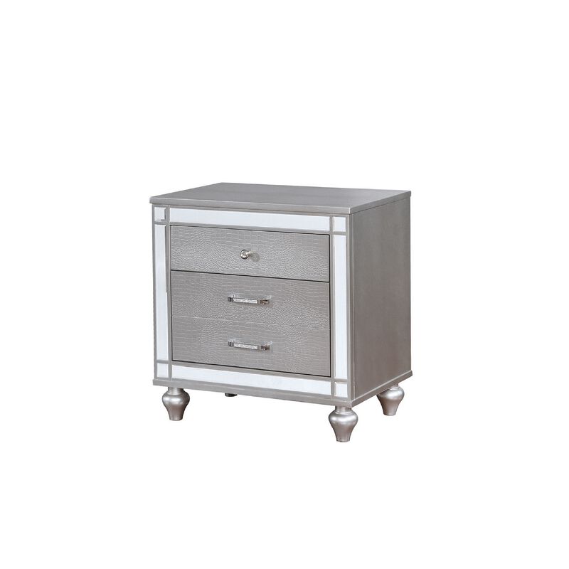 Queen Bedroom Set, Silver Wood, 3 Piece Set with 2 Nightstands image number 3