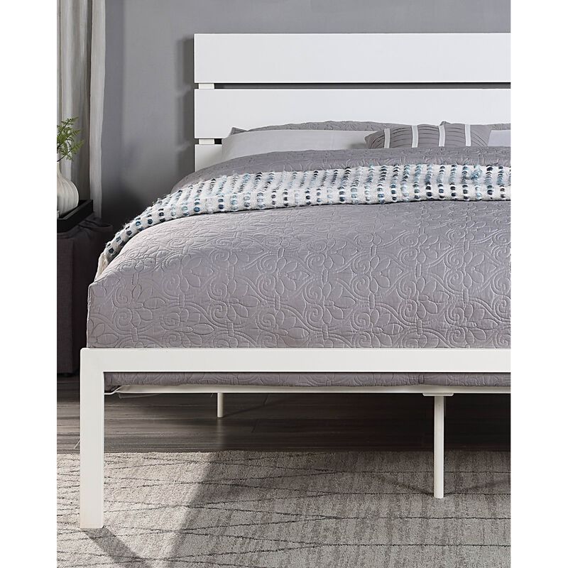 Contemporary Queen Bed 1pc Casual Style White Metal Bed Bedroom Furniture