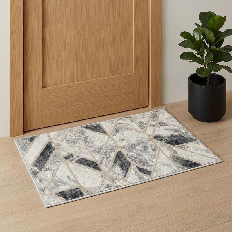 HomeRoots Geometric Non Skid Area Rug image number 1