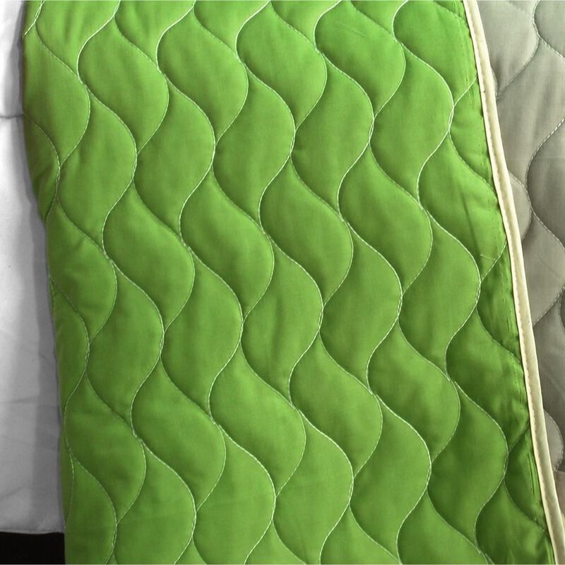 Queen Size 3PC Geometric Patchwork Quilt Set with Quilted Stitch Detail-Green image number 4