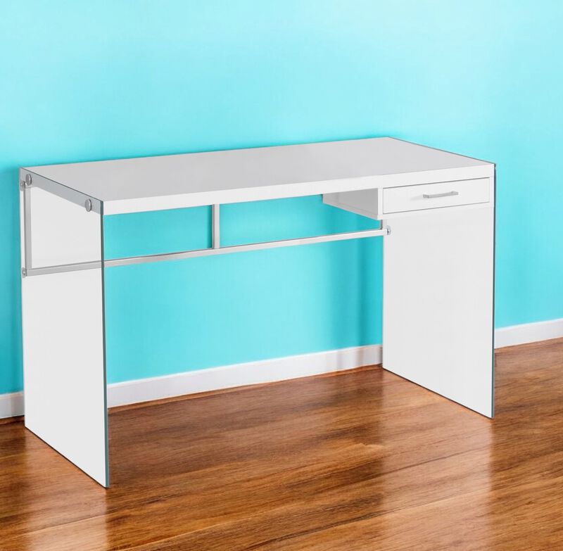 Corner Computer Desk – Space-Saving Home Office Workstation