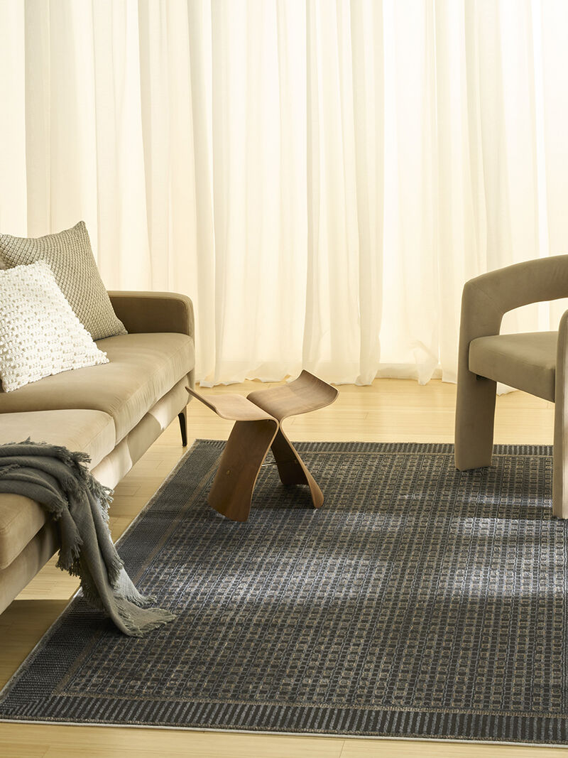 Nordic NRC03 Black/Taupe 4' x 6' Rug