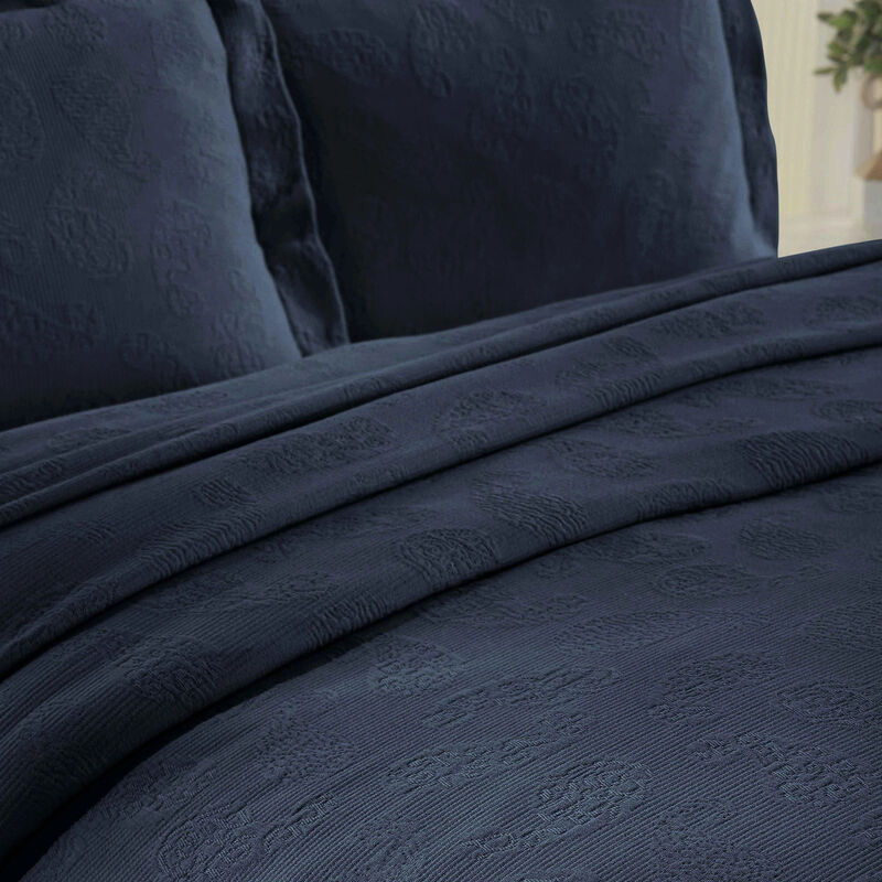 Lightweight Cotton Bedspread Set with Matching Shams image number 3