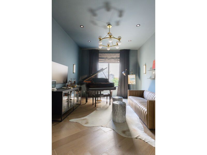 Grafton Chandelier image number 6