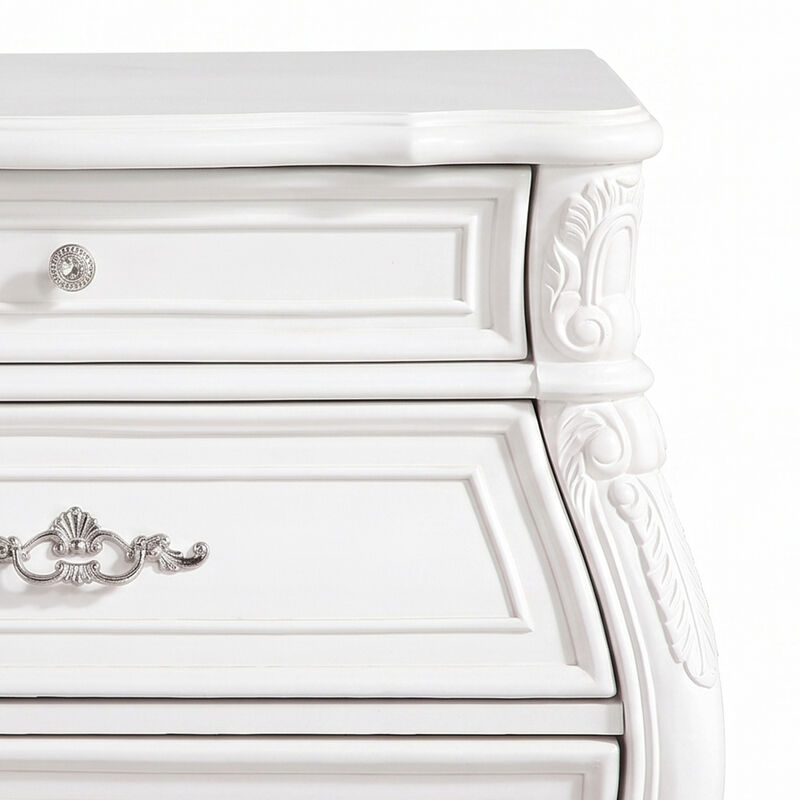 Delmavique 3-Drawer Nightstand image number 7