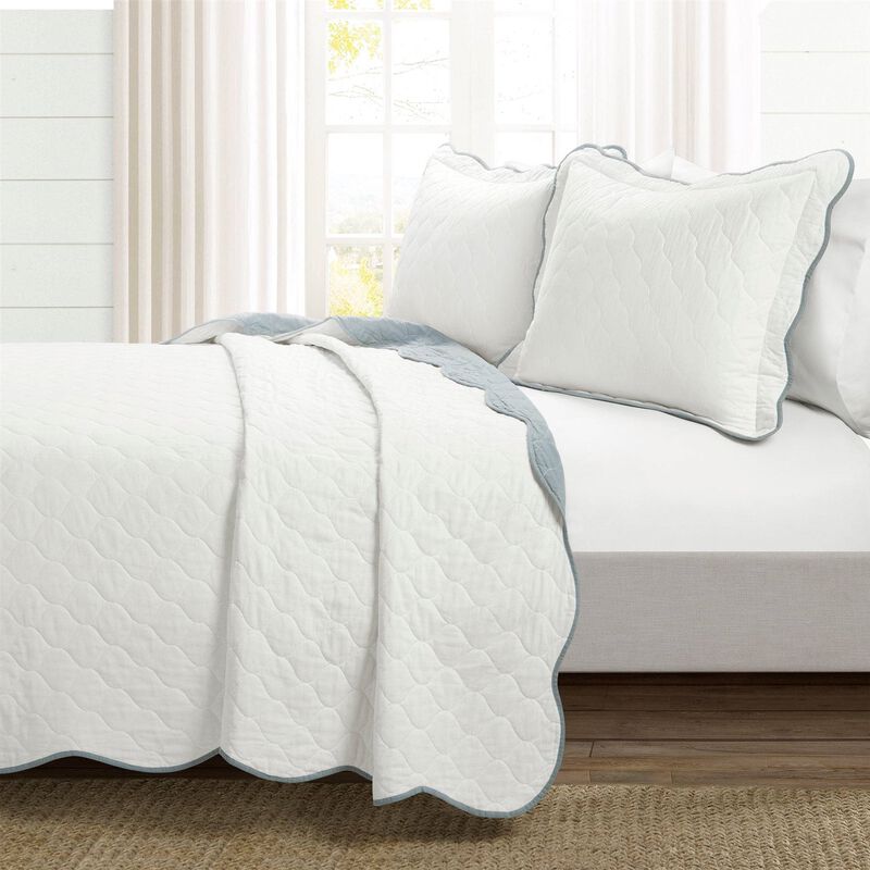 Scalloped Edge Reversible Thin Light Quilt Set Soft Lightweight Bedding