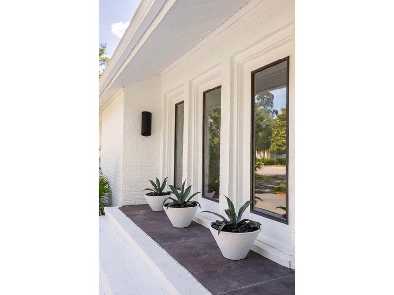 Cole Exterior Wall Sconce image number 3