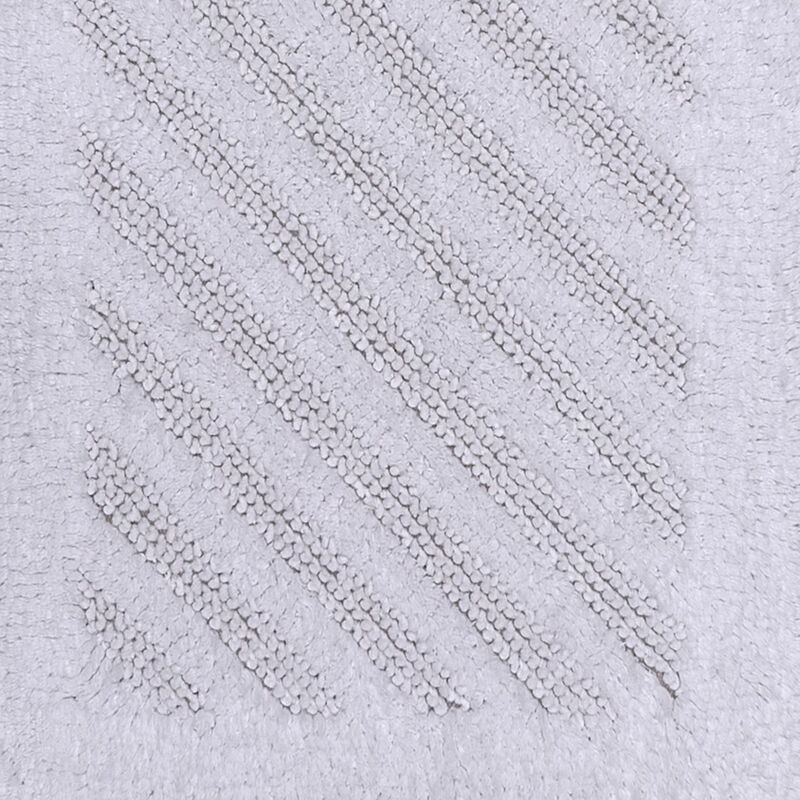 Knightsbridge Shooting Star 220 GSF Reversible Bath Rug 22 x 60 - White