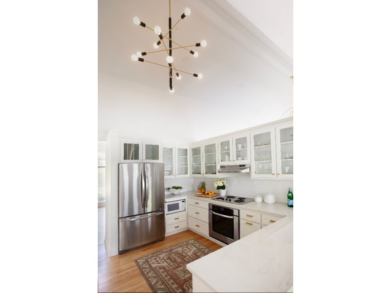 Astrid Chandelier image number 2