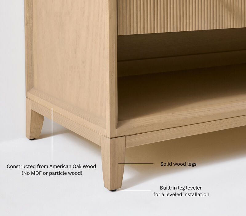 Momo 24 in. Oak Bath Vanity Set with White Quartz Vanity Top and White Undermount Basin