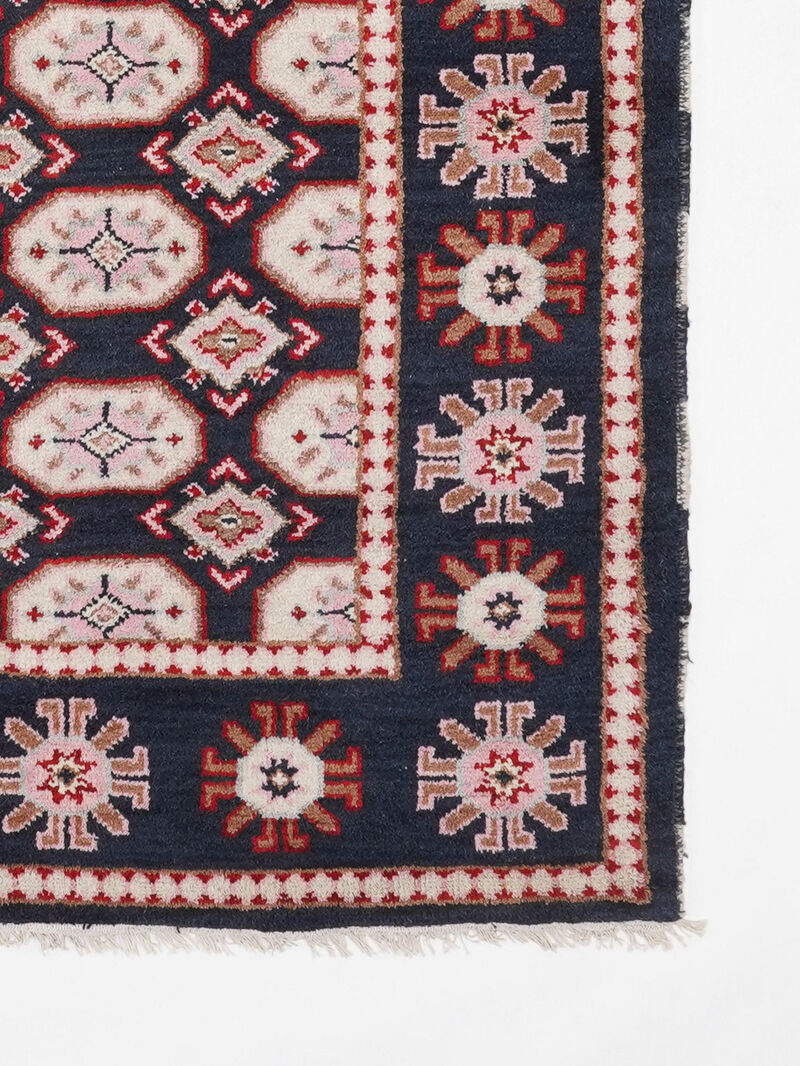 RUGSOTIC CARPETS HAND KNOTTED WOOL & SILK ECO-FRIENDLY ORIENTAL AREA RUGS  - Rectangle Shape, Classic Oriental Traditional , Low Pile Handmade Area Rugs (AF0119) image number 3