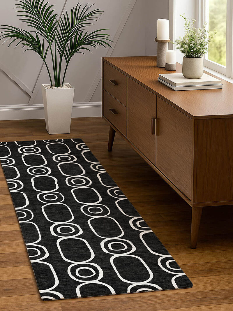 The Reserve TR6 Black 2'3" x 7'6" Rug