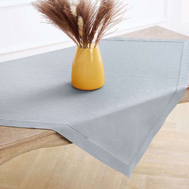 Solino Home Fete 100% Linen Tablecloth &ndash; Handcrafted, Machine Washable, Perfect for Holiday and Everyday Dining