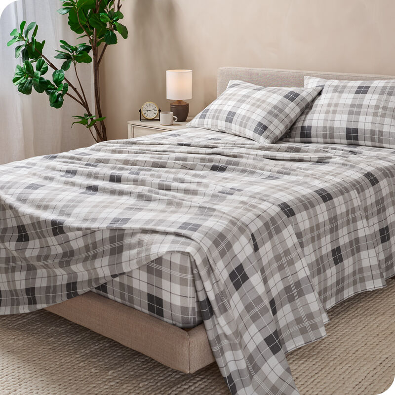 Soft & Cozy 100% Cotton Flannel Printed Pattern Sheet Set image number 1