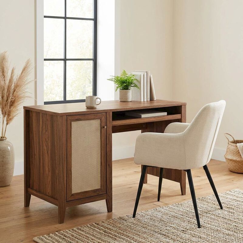 Modern 47-Inch Office Desk With Sturdy Frame And Workspace Efficiency image number 4