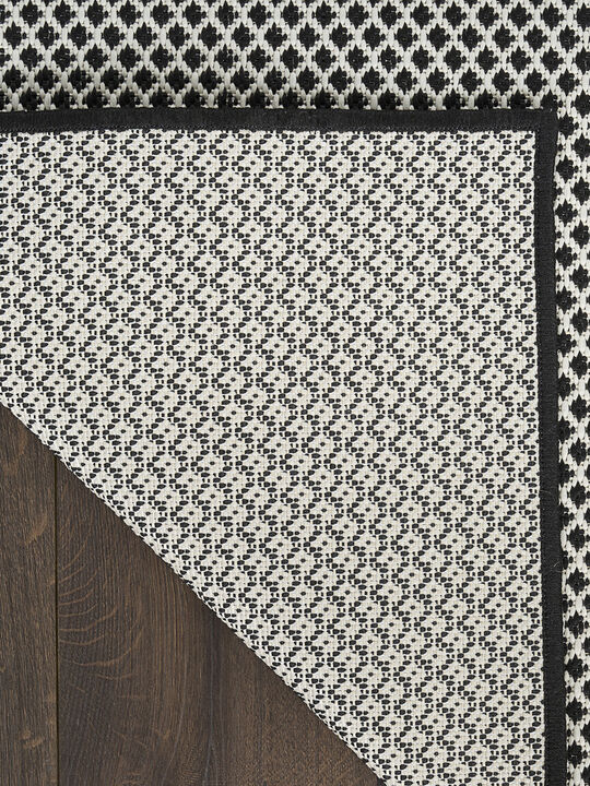 Courtyard COU01 Black/White 3' x 5' Rug