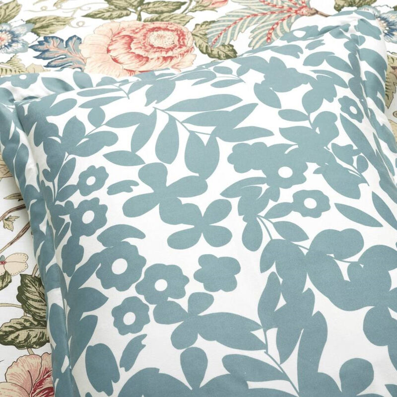 Soft Microfiber Cottage Style Comforter Set with Floral Print