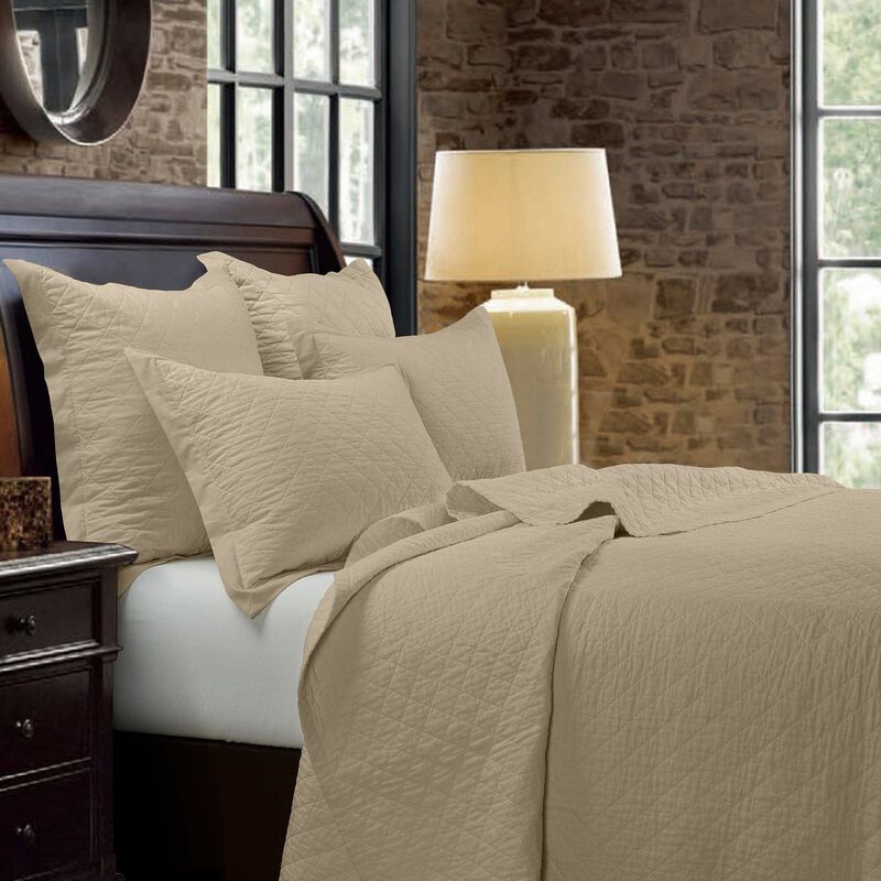 Diamond Tan Full/Queen Quilt Set image number 1