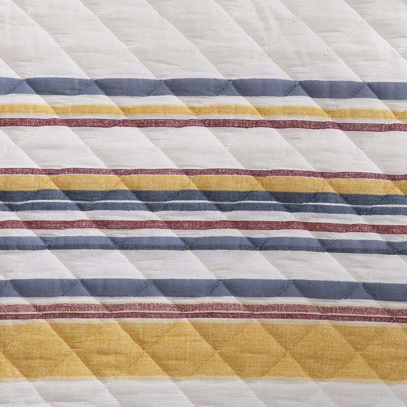 Mystic Merlot Twin Quilt Set image number 2