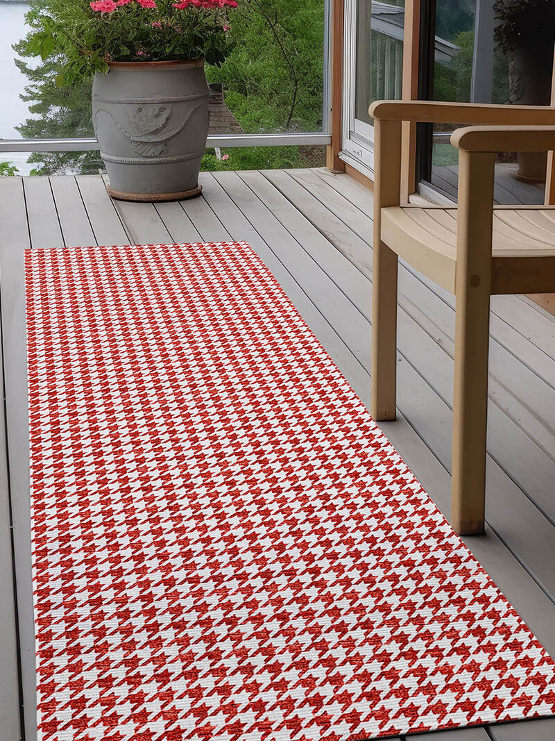 Hinton HN1 Red 2'3" x 10' Rug