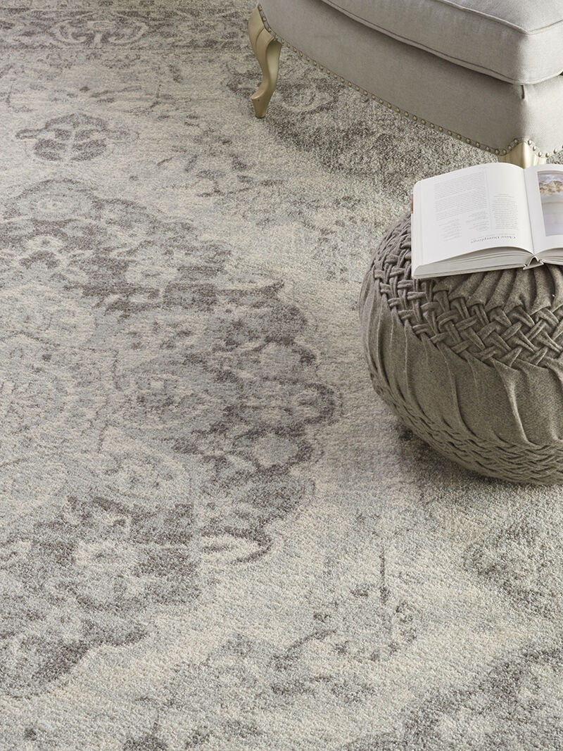 Tranquil TRA05 Ivory/Gray 7' x 10' Rug