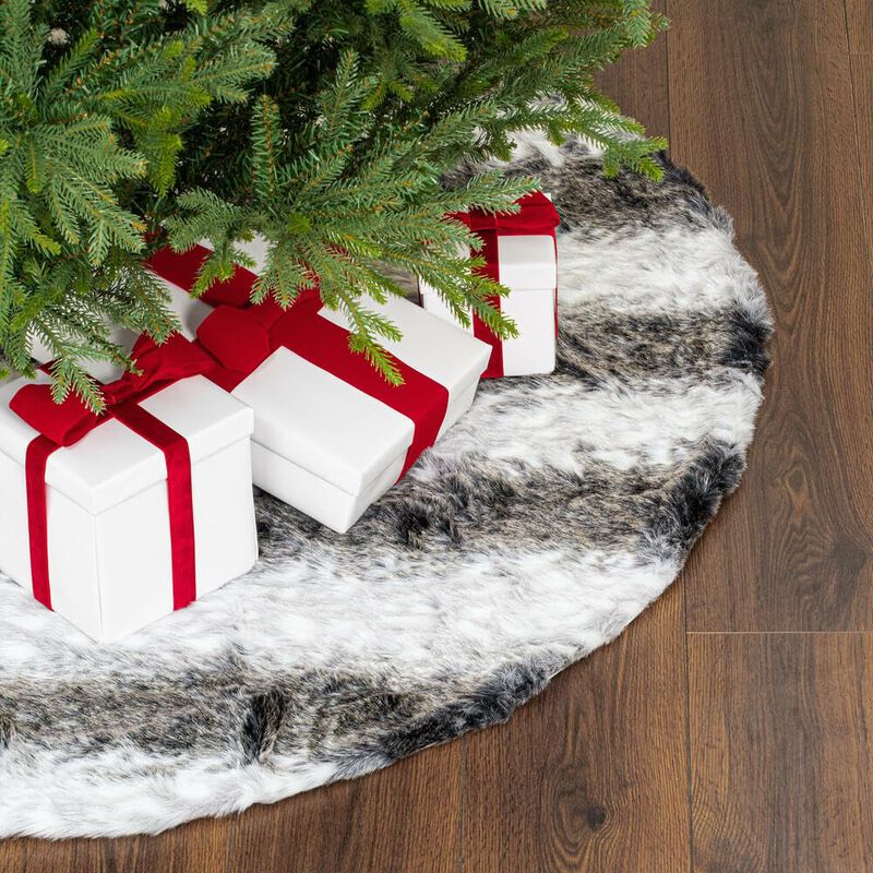 Vickerman 60" Arctic Faux Fur Tree Skirt image number 6
