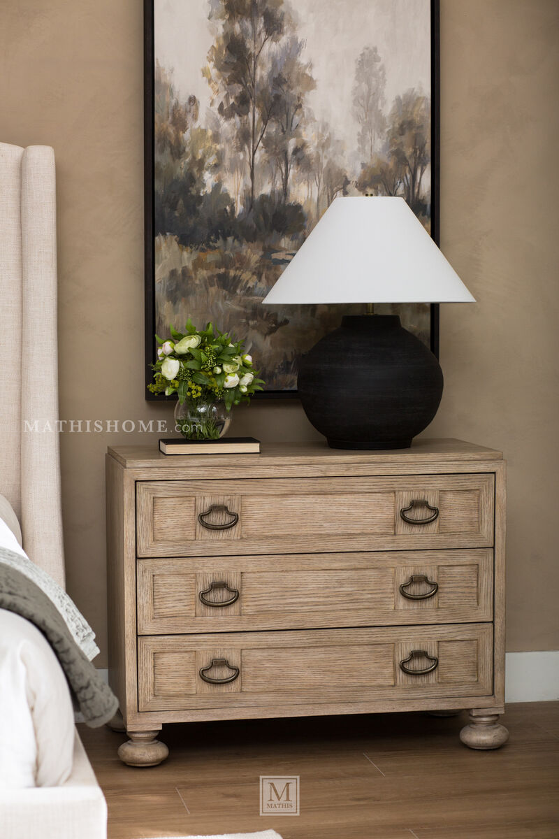 Santa Barbara Bachelor's Chest