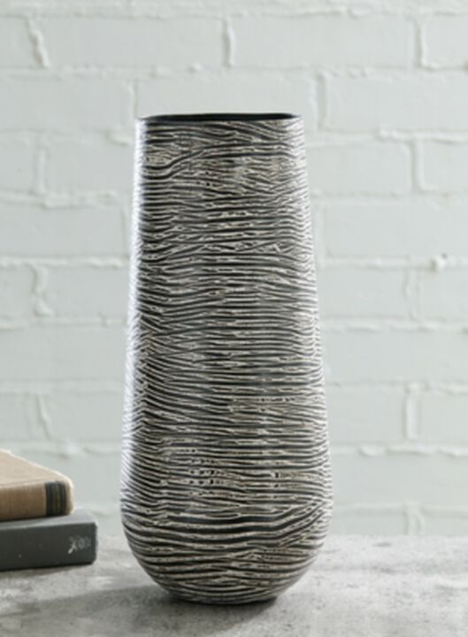 Ashley Flynn Small Vase