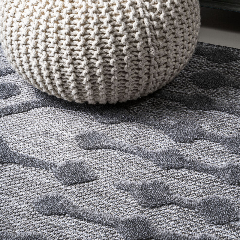 Peralta Moroccan Diamond Round Indoor/Outdoor Area Rug