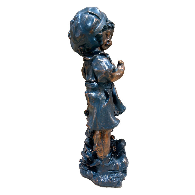 Joxti statues of a boy and a girl image number 5