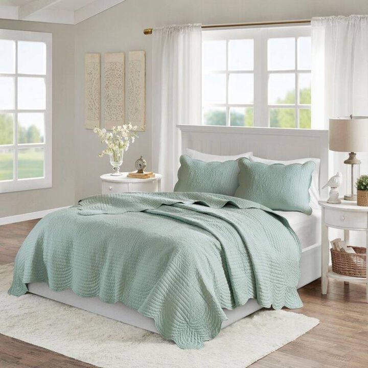 Hivvago King Size 3 Piece Reversible Scalloped Edges Microfiber Quilt Set in Seafoam