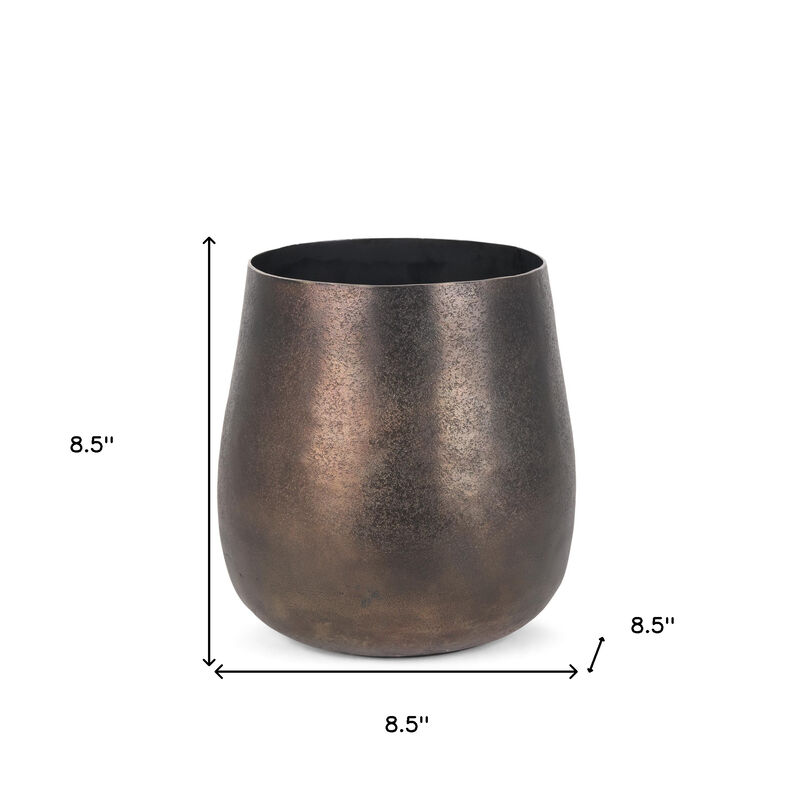 HomeRoots 9" Antiqued Gold Aluminum Cylinder Table Vase image number 3