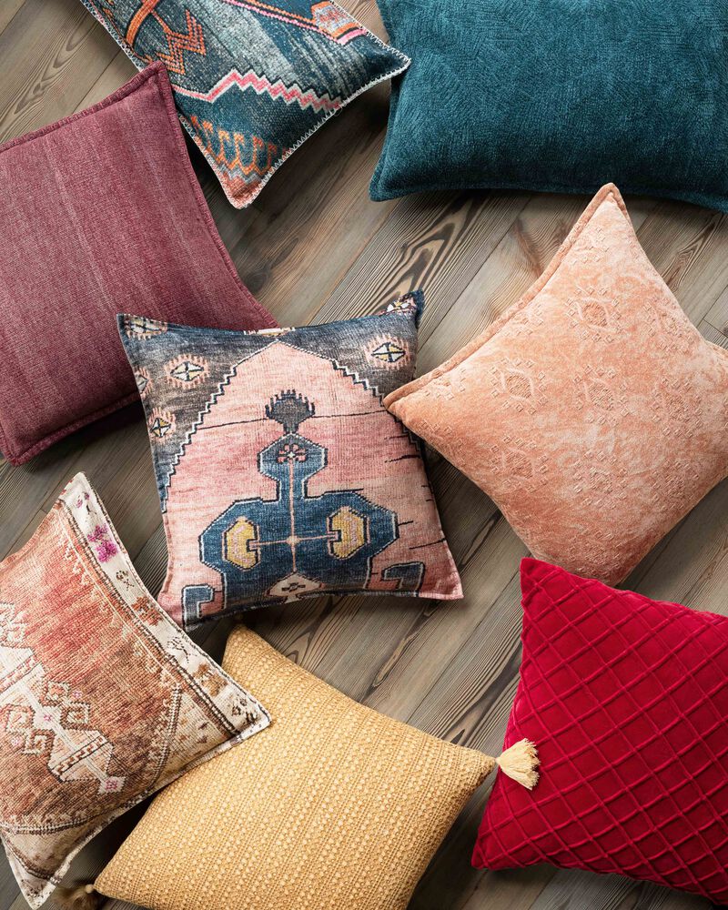 P0125 Red 22"x22" Down Pillow